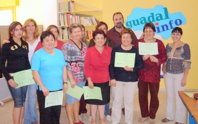 Clausura del curso 'Internet para Cuidadoras Familiares' en el Centro Guadalinfo de Abla